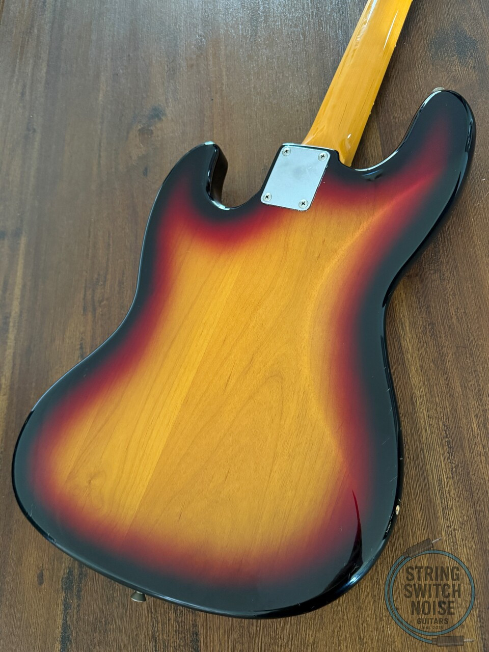 Fender Jazz Bass, ‘62, 3 Tone Sunburst, 1993, Black Guard