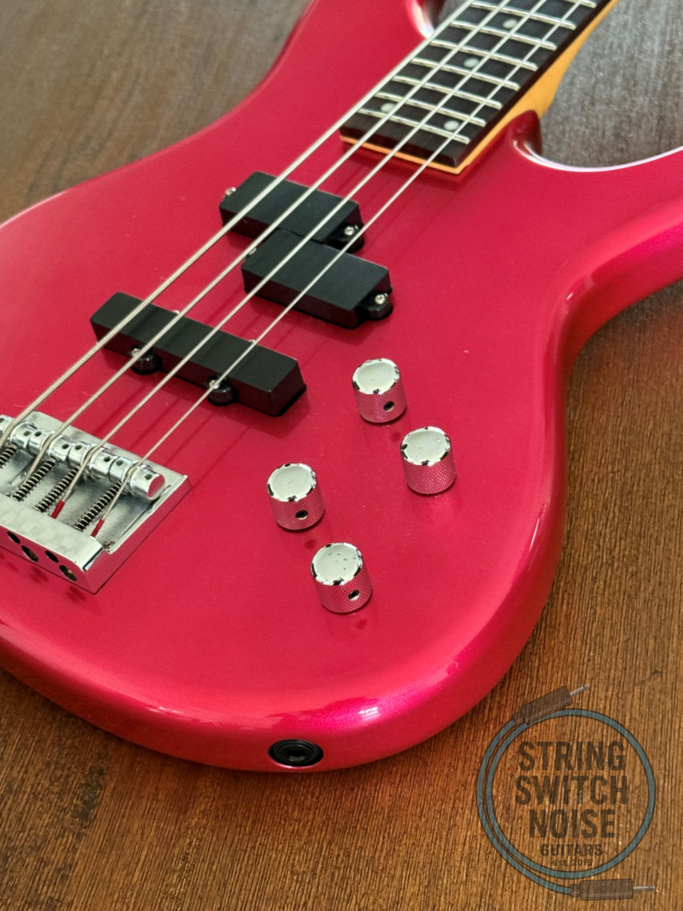 Greco Wild Scamper Bass, P/J, Pearl Pink, 2012, WSB-45 PPK, AS NEW
