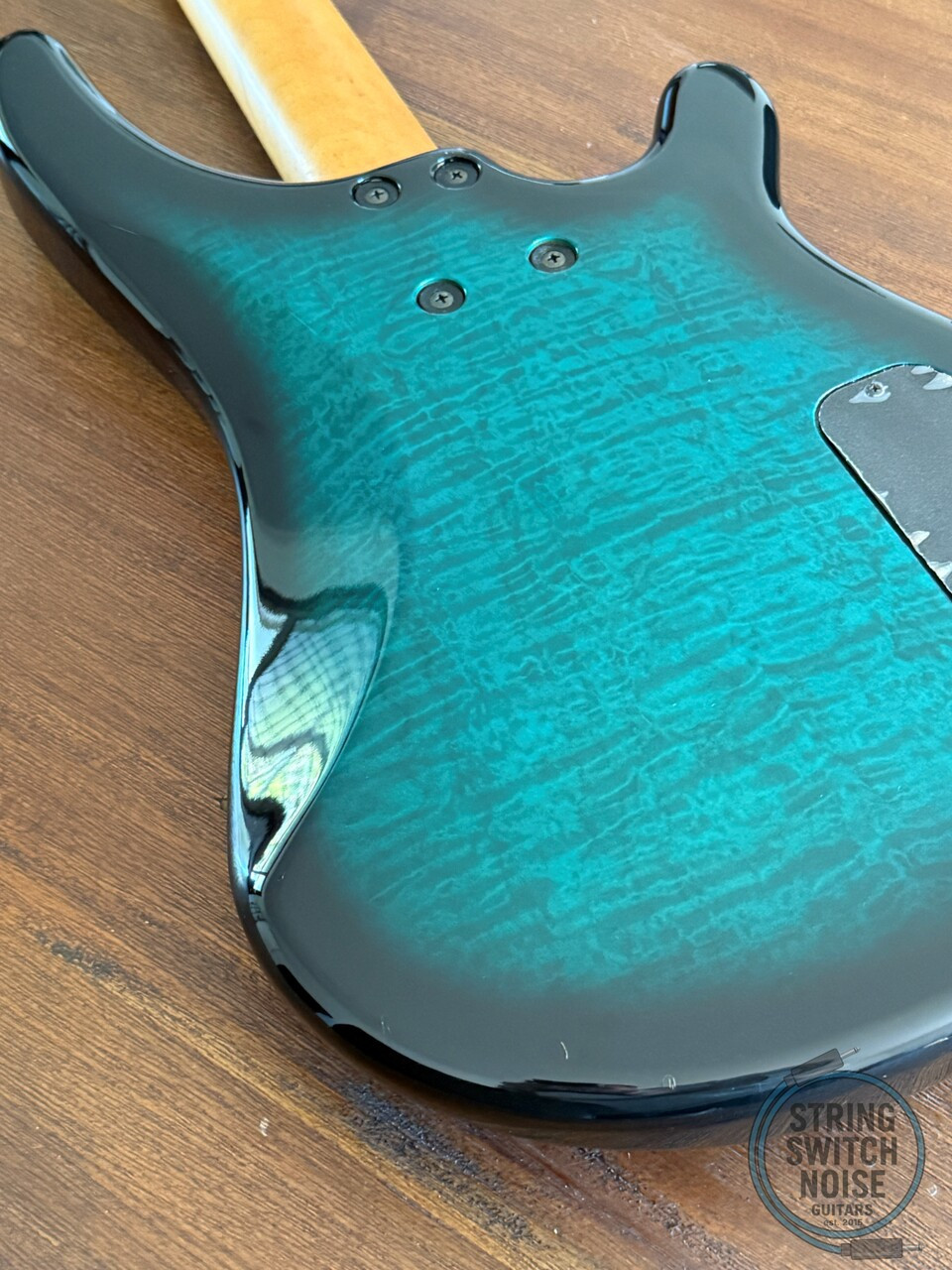 Fernandes Revolver Bass, LEFT HAND, Sapphire Blue Gradient, 1990s, FRB-40