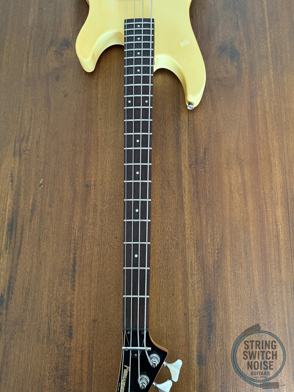 Fernandes Bass, Limited Edition, PJ, Aged White, MIJ 1989, 32” Medium Scale