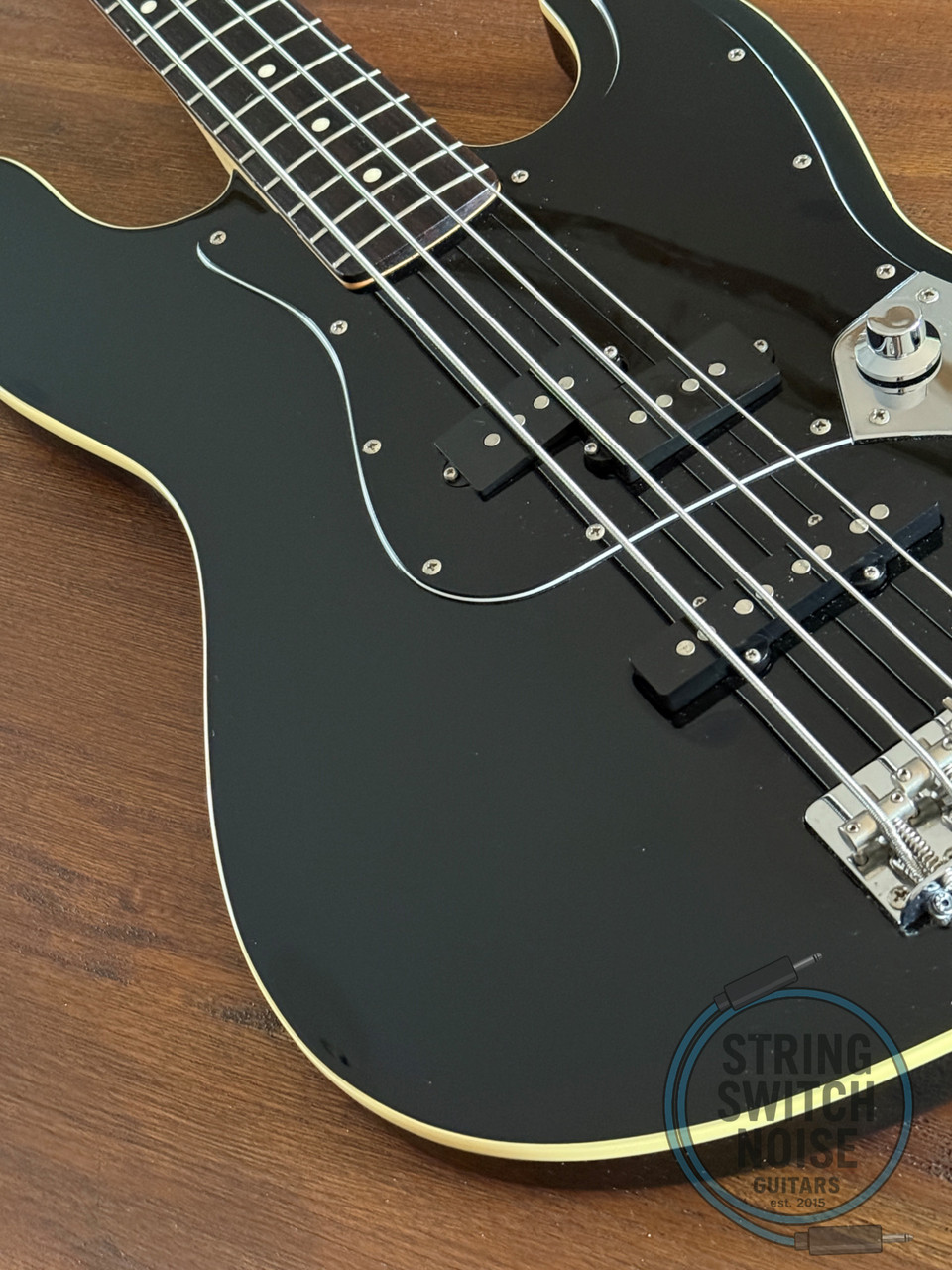 Fender Jazz Bass, Aerodyne, High Gloss Black, MIJ 2004