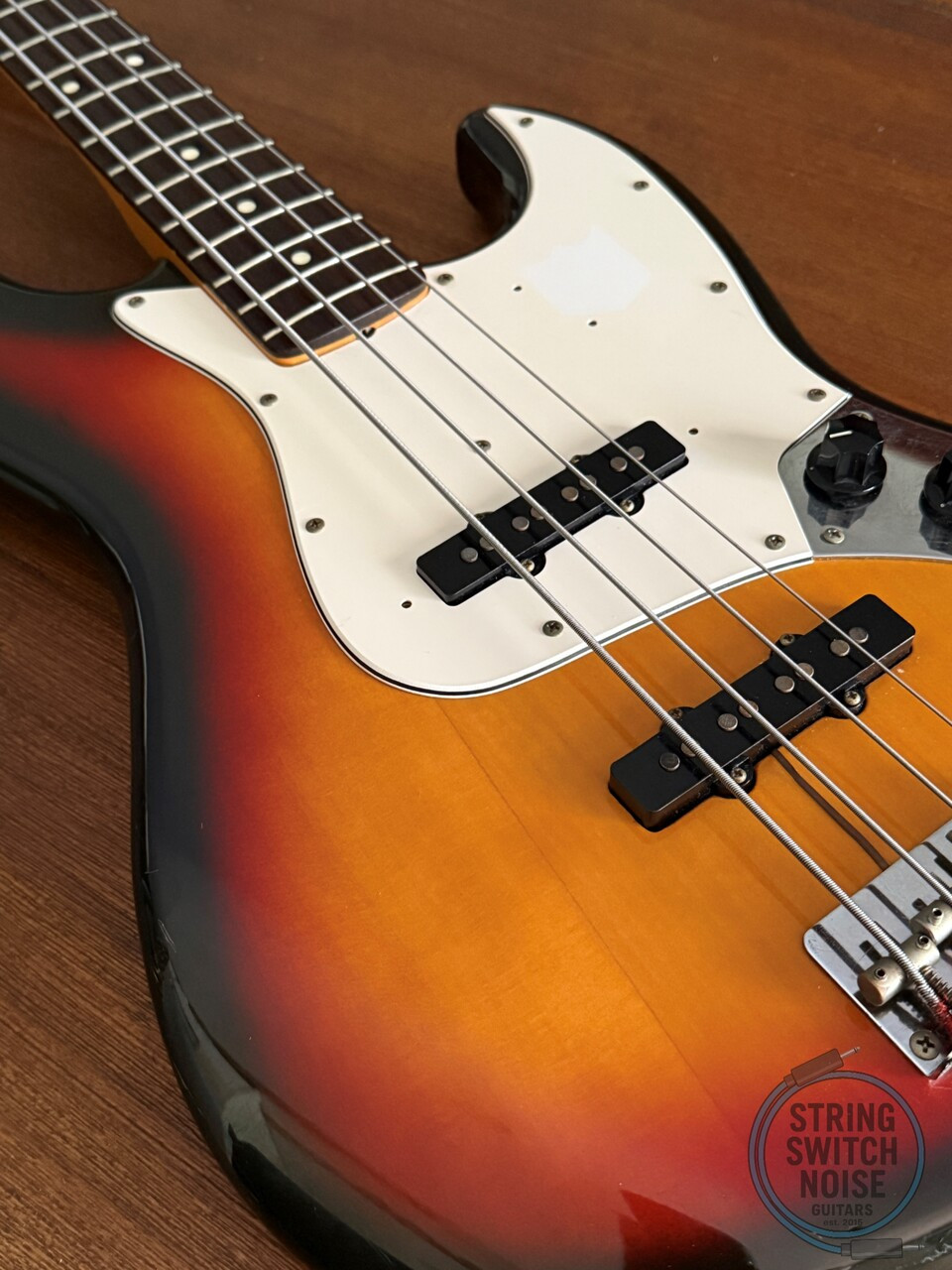 Fender Jazz Bass, ‘62, Three Tone Sunburst, 1989, MIJ