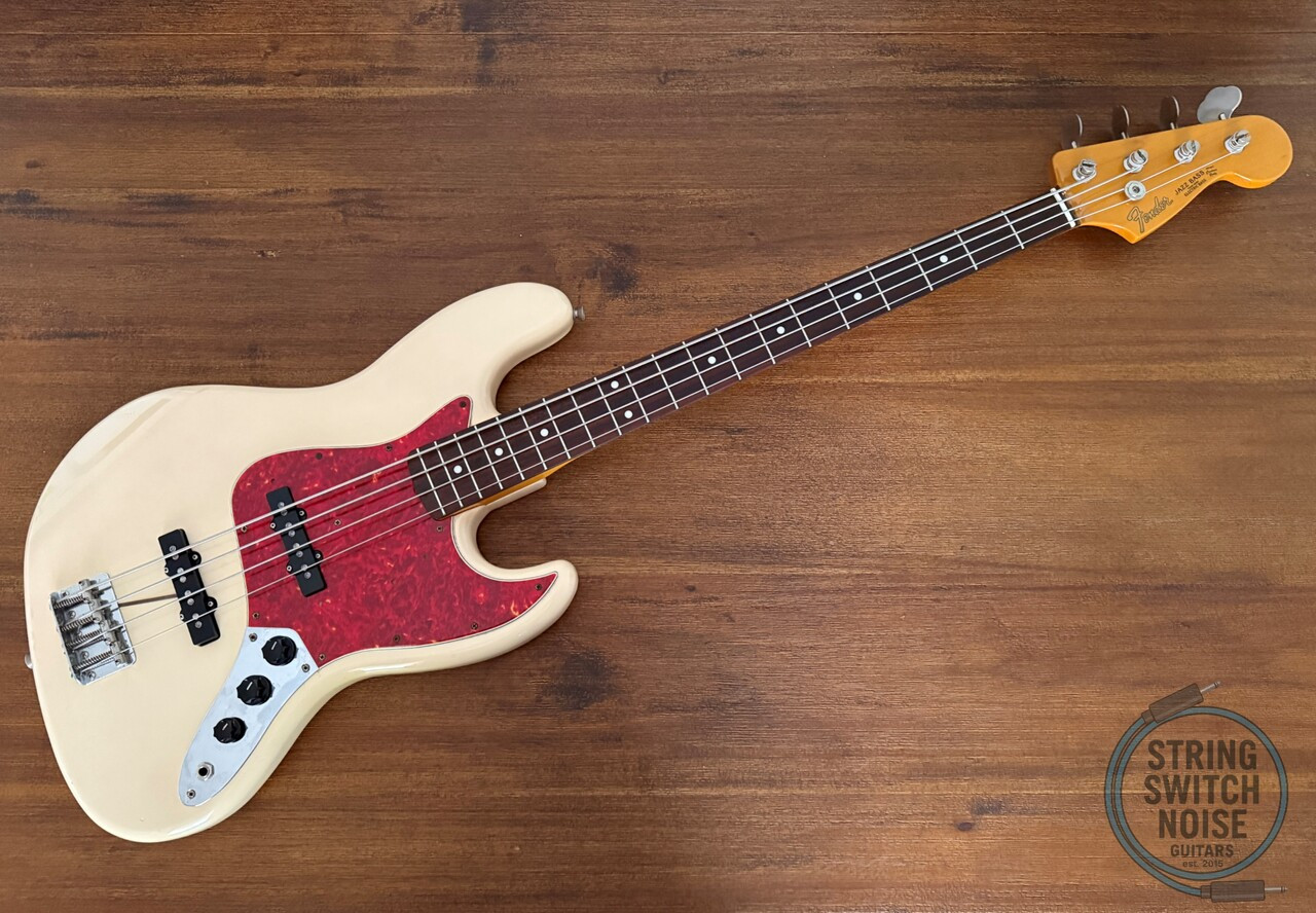 Fender Jazz Bass, ‘62, Vintage White, 1999