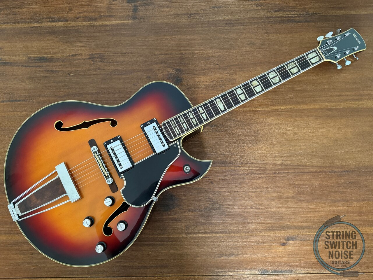 Yamaha AE-11, (ES175), Hollowbody, Sunburst, 1973, MIJ, Hard Case