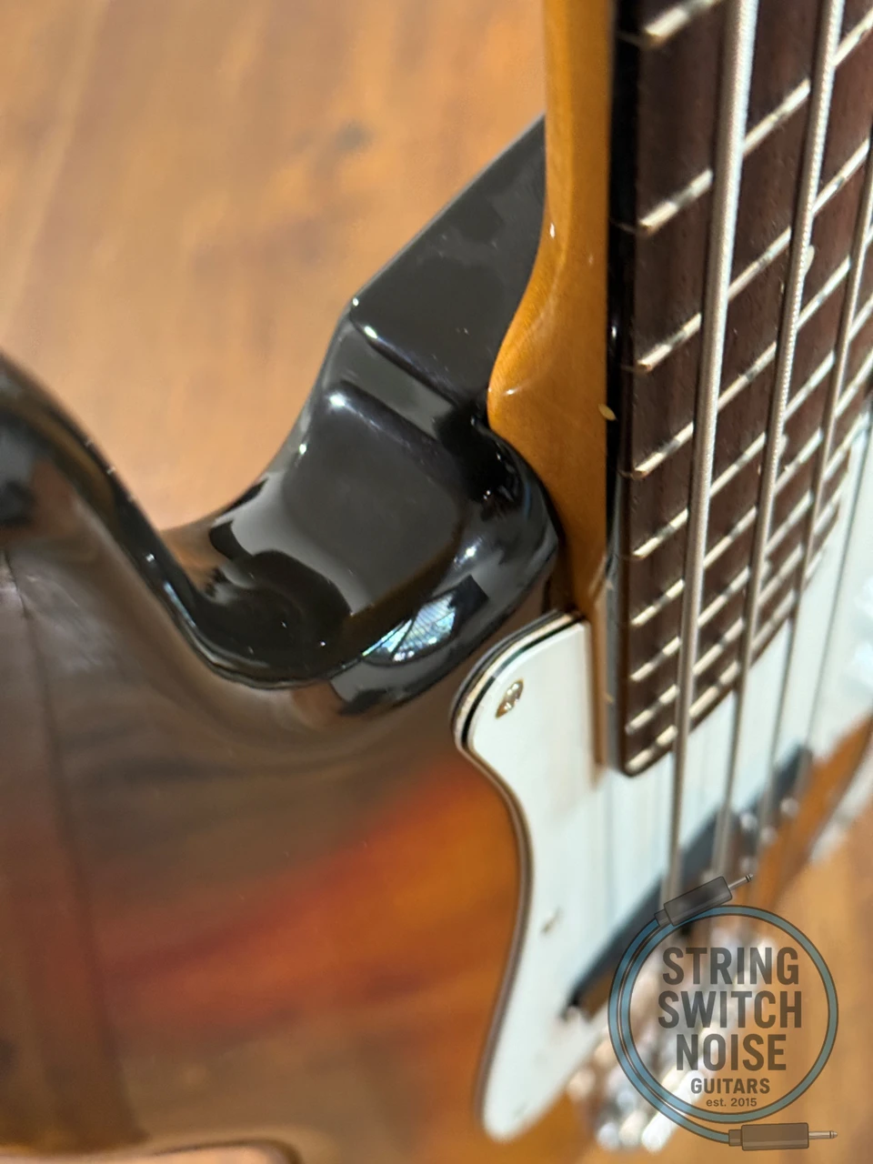Fender Precision Bass, '62, 3 Tone Sunburst, 1997, Near Mint Condition