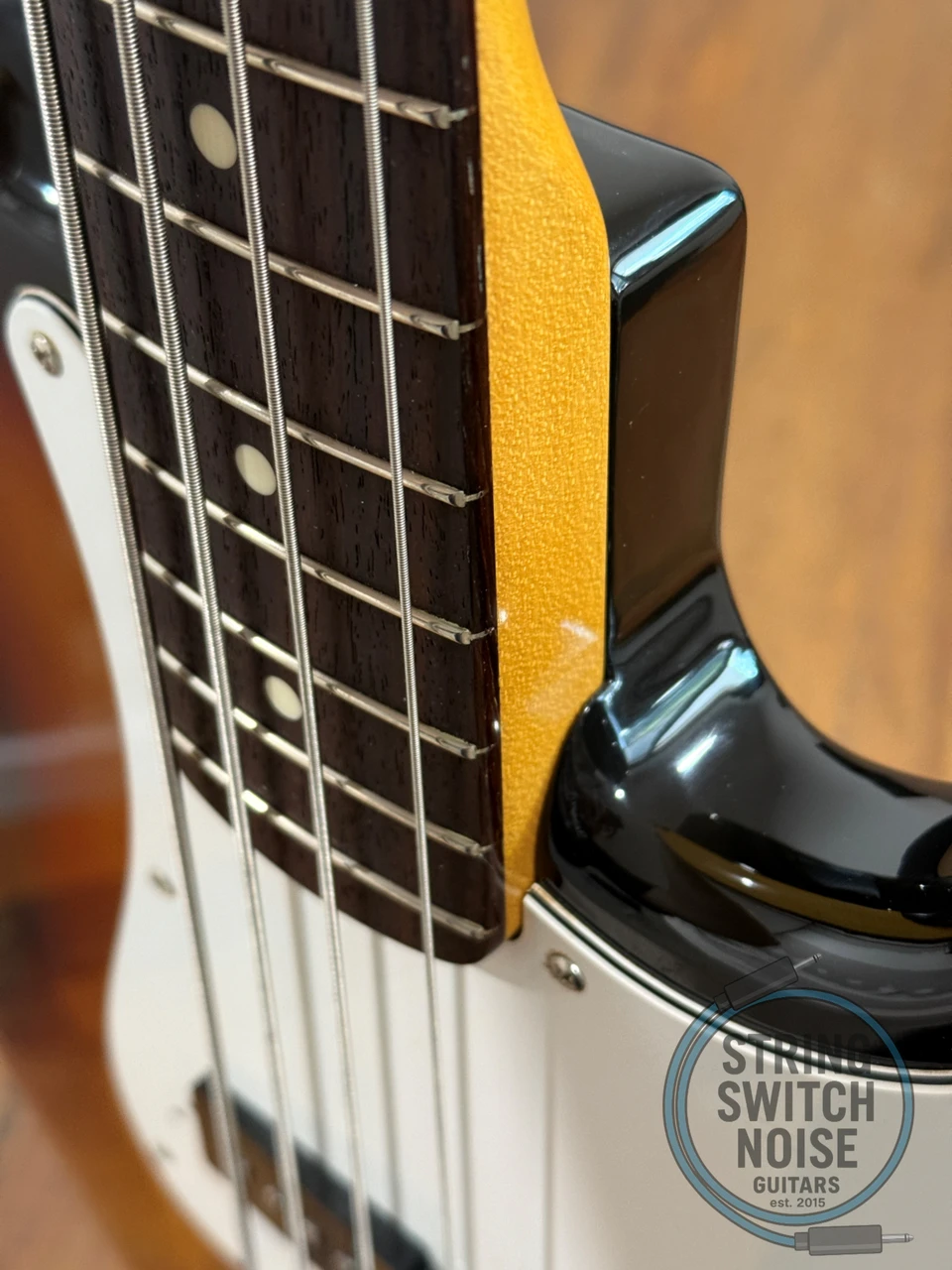 Fender Precision Bass, '62, 3 Tone Sunburst, 1997, Near Mint Condition
