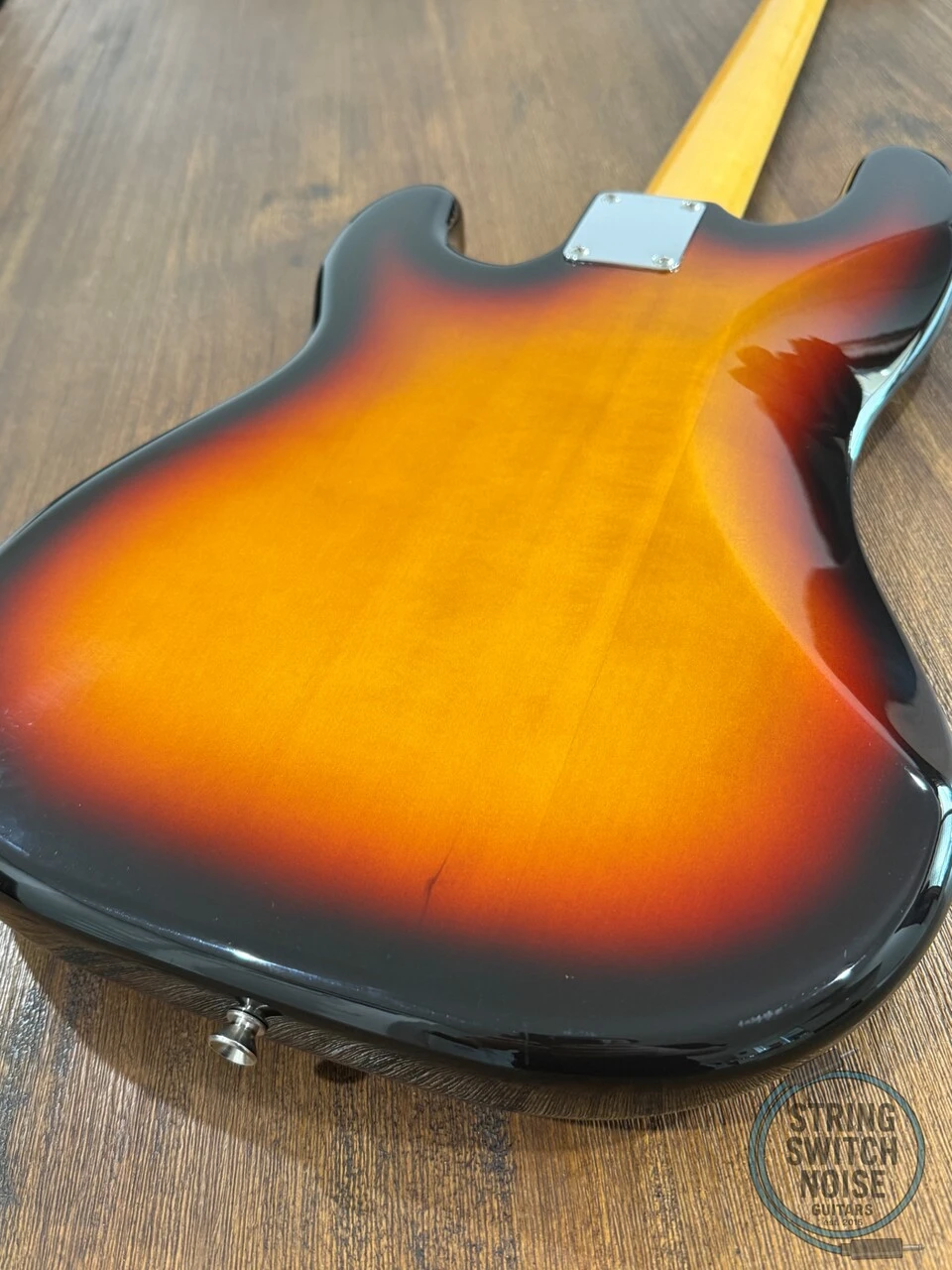 Fender Precision Bass, '62, 3 Tone Sunburst, 1997, Near Mint Condition