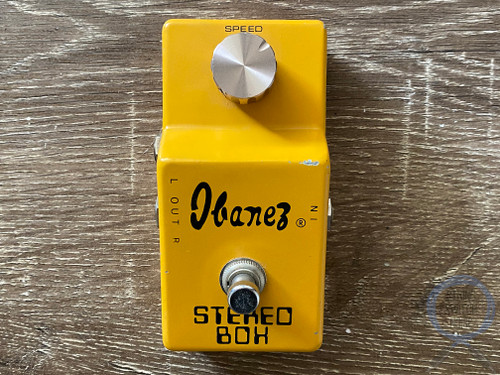 Ibanez ST800 - Stereo Box, Tremolo/Pan, RARE VINTAGE, MIJ 1970s, Effect Pedal