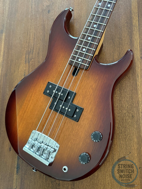 Yamaha Broad Bass VIs, Violin Burst, MIJ 1983, Short Scale