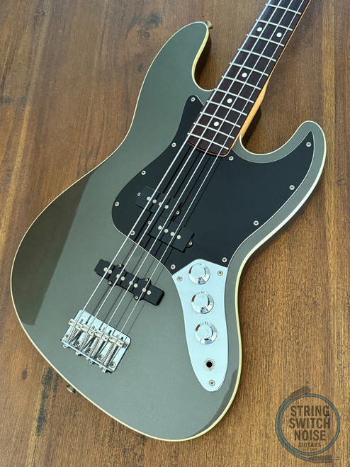 Fender Jazz Bass, Aerodyne, Dolphin Grey, MIJ 2002
