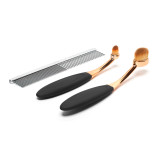 Comb and powder brushes for Tear Stains 