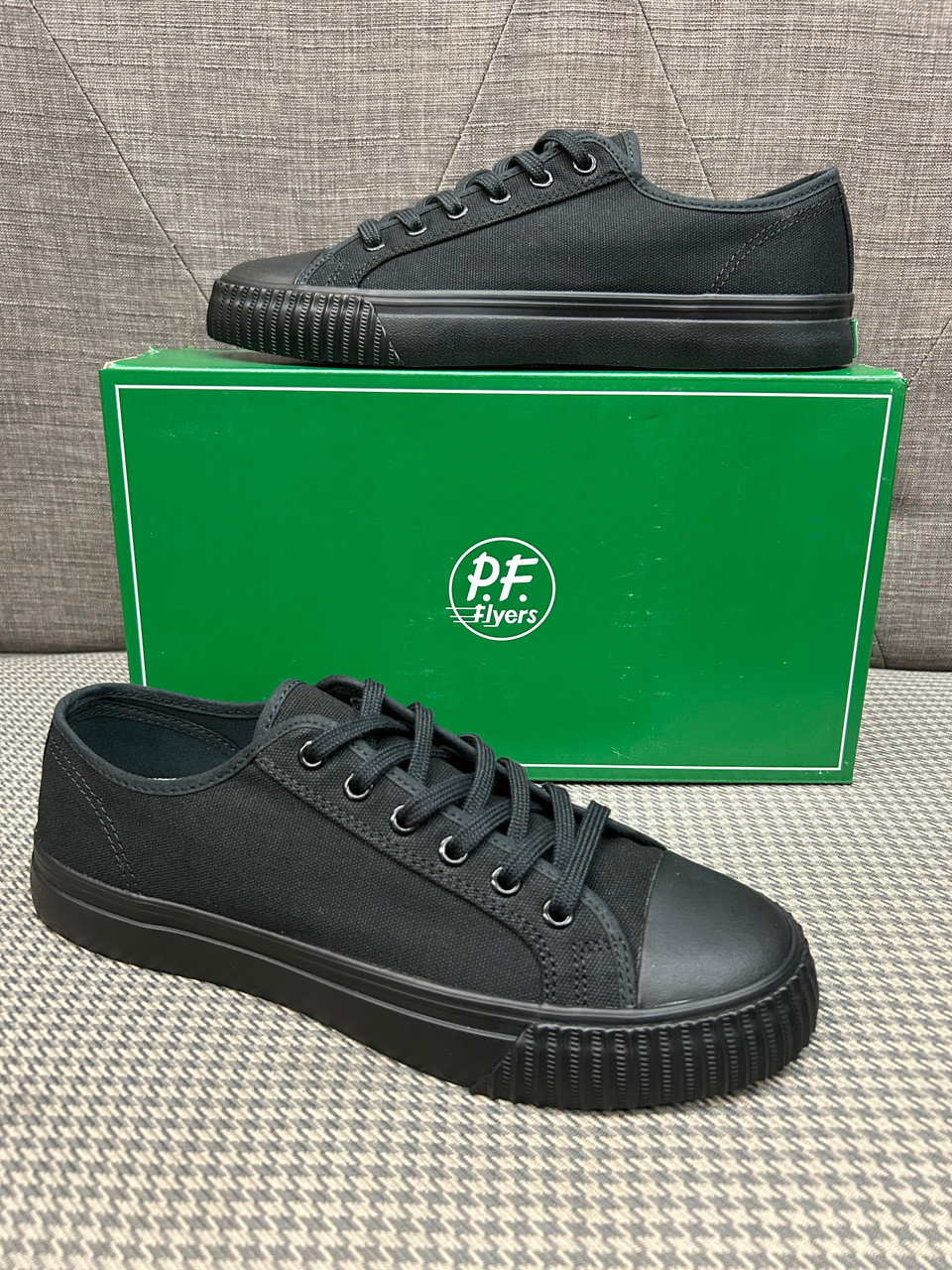 P. F. Flyers Lowtop 1993 Center Black Canvas