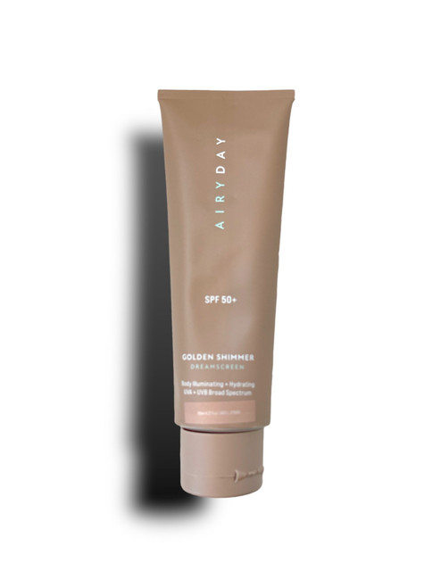 Care for your body daily, with this lightweight, creamy SPF that subtly illuminates your limbs. Instantly melting without any greasy residue, it is packed with Vegan Collagen, Shea Butter and Vitamin C, E and F, to help rejuvenate the skin and for daily moisture perfection. Gently fragranced with champagne and peonies.