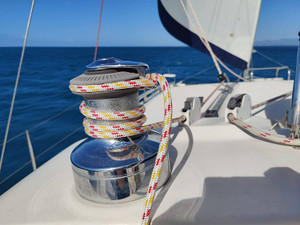 UHMWPE (Dyneema) Core Polyester Cover Low Stretch Sailing Rope Choose Color/Diameter/Length UHMWPE (Dyneema) Core Polyester Cover Low Stretch Sailing Rope Choose Color/Diameter/Length
