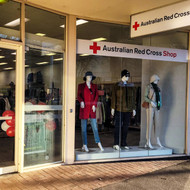 How To Create Retail Window Displays That Drive Foot Traffic