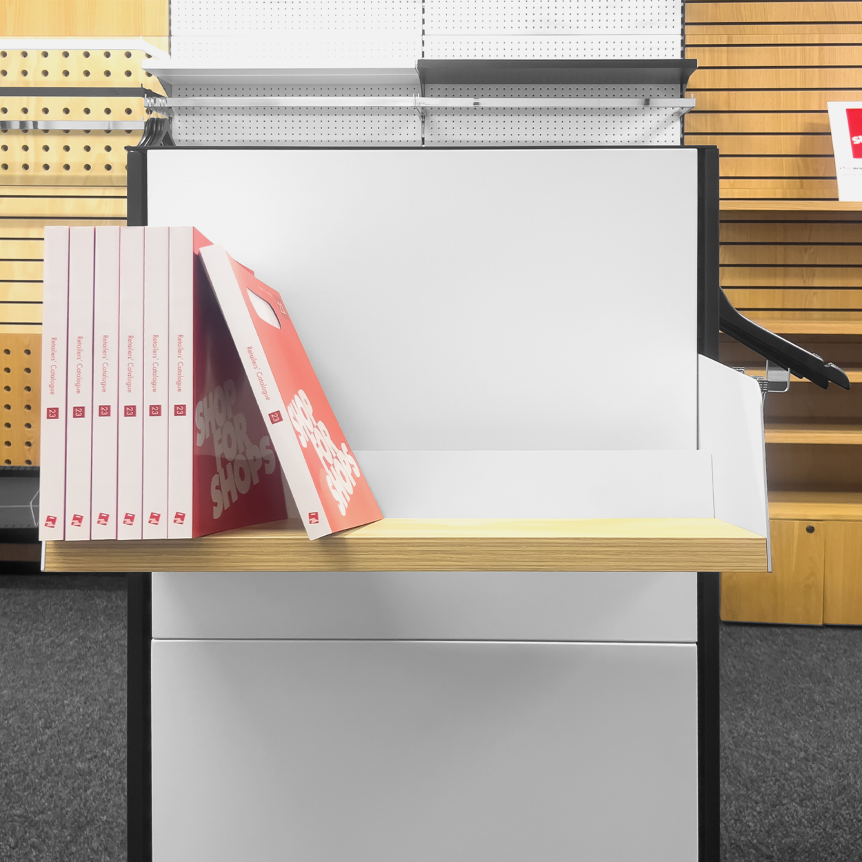 MAXe bookshelf bracket set to suit 200mm D shelf(E6032WTS)