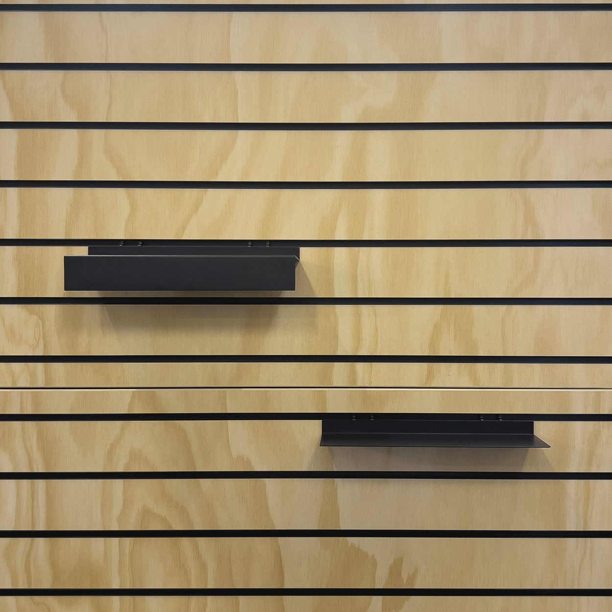 Slimline metal with ticket provision to suit shelf for slatwall, slatmesh and metal peg 250 W x 100 mm D(S2552BKS)