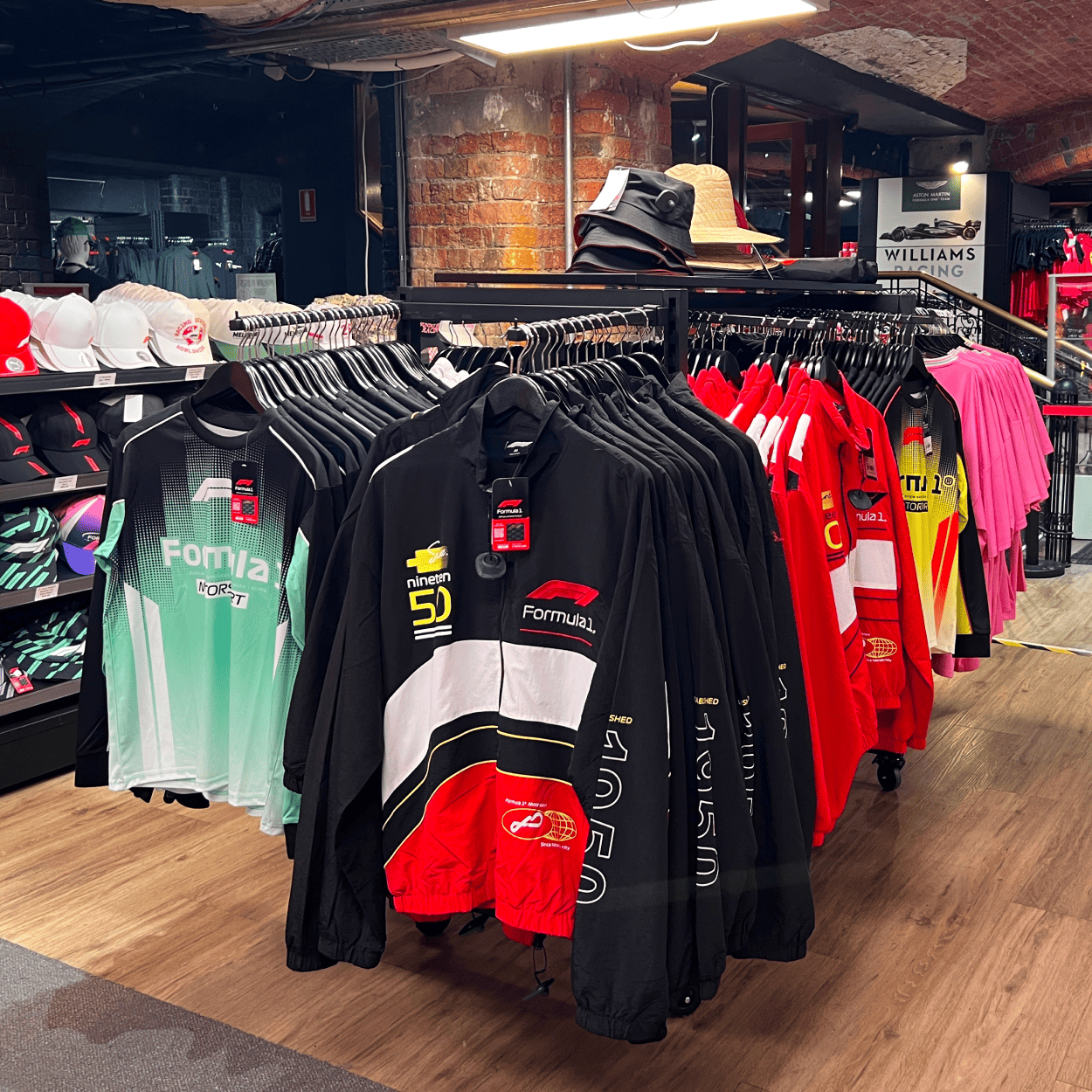 Seasonal Merchandising made easy with Mobile Displays