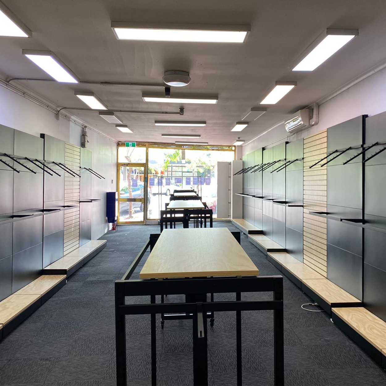 Essential Guide To Retail Shop Fittings