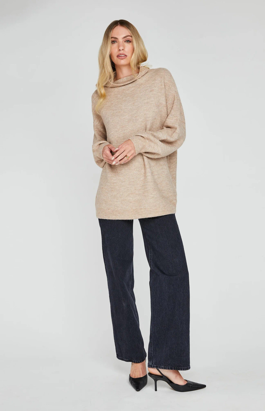 Jones Pullover {Almond}