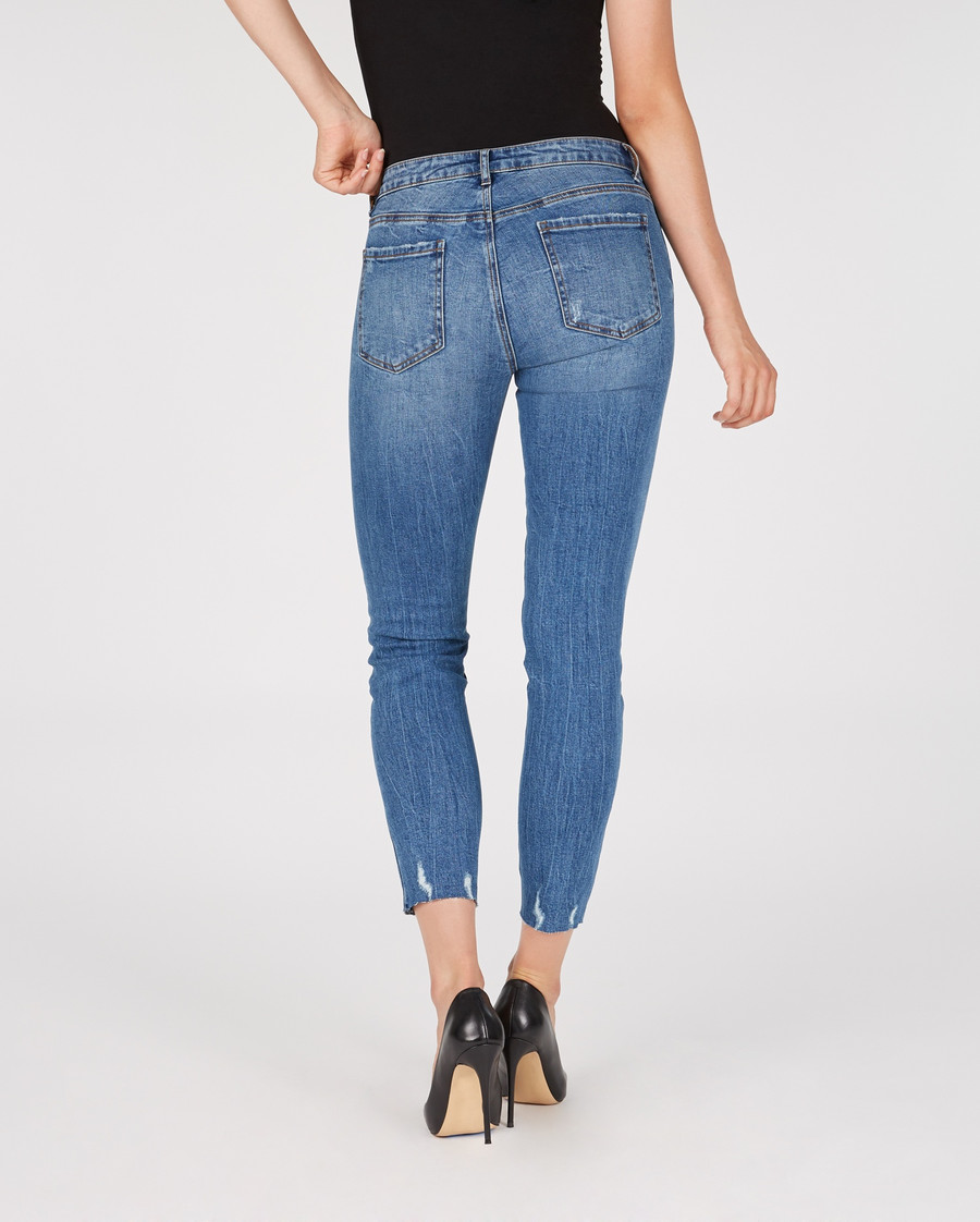 Vienna Mid Rise Crop Fray {Blue}