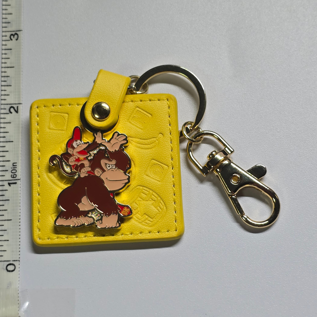 Nintendo Donkey Kong Keychain ドンキーコング Super Nintendo World Donkey Kong Figure Keychain UNIVERSAL