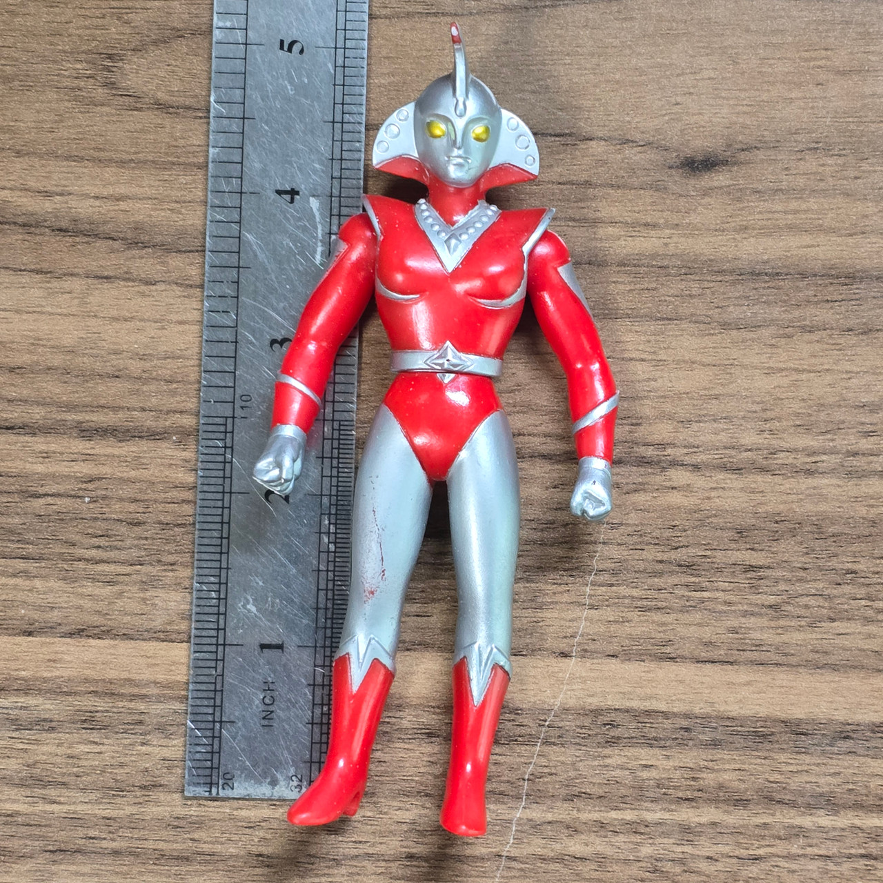 Ultraman Ultrawoman Beth Sofubi Figure (1992) - 20240709