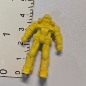 Gundam Series - Yellow #02 (SLIGHTLY DISCOLORED) - 20260415 - RWK630
