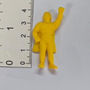 DC Comics - Yellow - Superman - 20260416 - RWK633
