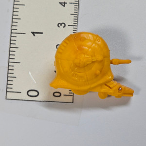 Zoids Series - Yellow #01 (STAINED / DISCOLORED) - 20260422 - RWK633