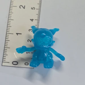 Digimon Adventure Wonder Capsule Clear Blue Plastic Gashapon Mini Figure - Veemon - 20260429 - RWK638