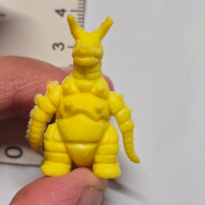 Ultraman Series Kaiju - Yellow - Gudon - 20260714 - RWK667