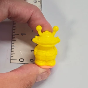 Ultraman Series Kaiju Plastic Mini Figure Stamp - Kanegon (STAMP IS SOME OTHER HOMIE FOR SOME REASON) - 20260918