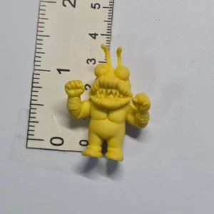 Lazy Boi Kinkeshi - Yellow #08 - 20261014 - RWK688