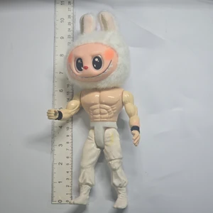 Retro World Korea Custom Kit-Bashed Figure - Karate Chop LALULU (THERE IS VISIBLE YELLOW GLUE ON THE NECK. THE FIGURE WAS DISCOLORED ANYWAY SO FUCK IT) - 20261022