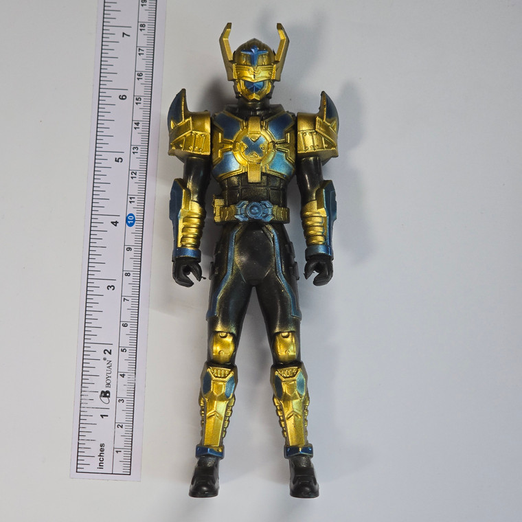 KO Tokusatsu Style Plastic Action Figure - Blue & Gold Boi - RWK'S 2026 MINI VIETNAM HAUL - 20260215 - RWK599