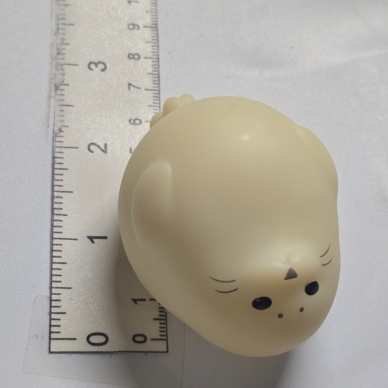 Seal Mini Lamp Figure (NEEDS BATTERIES, BARELY WORKS) #02 - 20260715