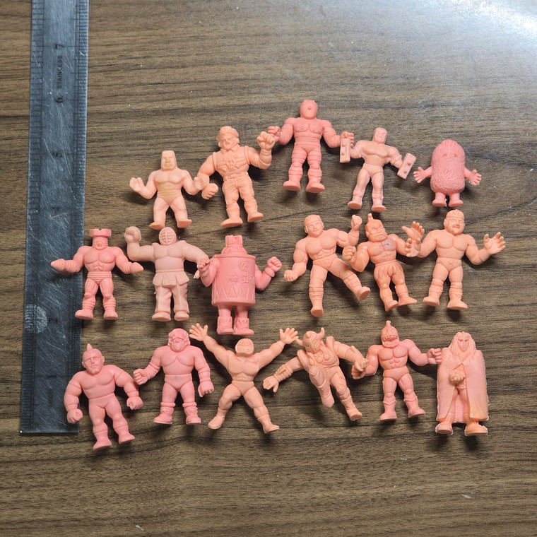 Kinkeshi Junk & Lazy Lot - Flesh (17x PIECES) - 20260904