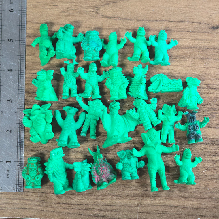 Ultraman Series Kaiju JUNK TRASH DIRTY STAINED SHIT Keshi Lot - Green (27 PIECES) - 20260914