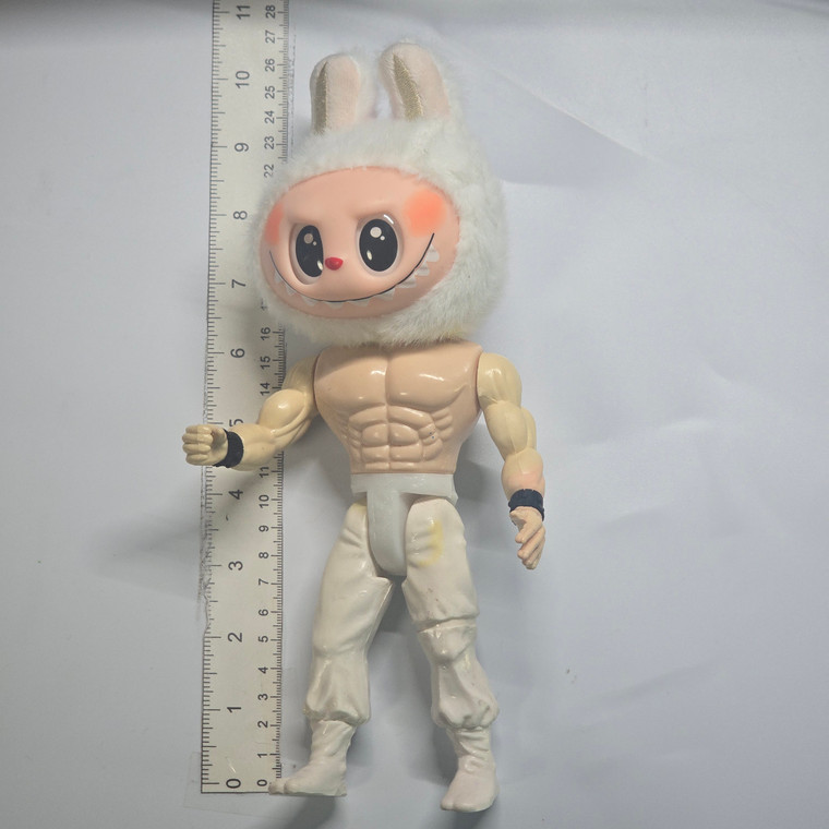 Retro World Korea Custom Kit-Bashed Figure - Karate Chop LALULU (THERE IS VISIBLE YELLOW GLUE ON THE NECK. THE FIGURE WAS DISCOLORED ANYWAY SO FUCK IT) - 20261022