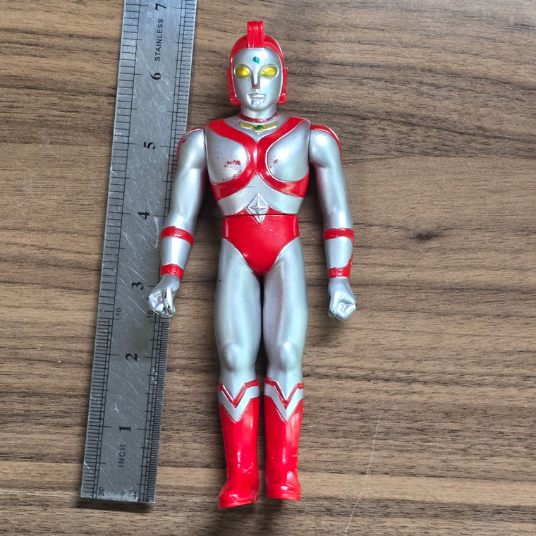 Ultraman Ultrawoman Yullian Sofubi Figure (1988) - 20240709 - RWK363