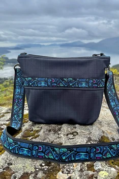 Big Dipper Bag  / (Softshell) /  Solid Raven / Totem-Aqua (trim)