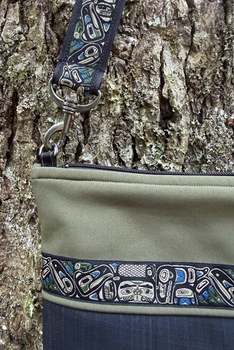 Big Dipper Bag  / (Softshell) /  Raven, Moss / Totem-Tan (trim)