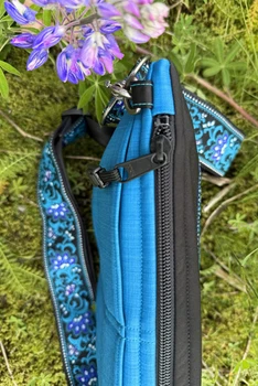 Big Dipper Bag  / (Softshell) /  Ocean, Black / Wild Geranium(trim)