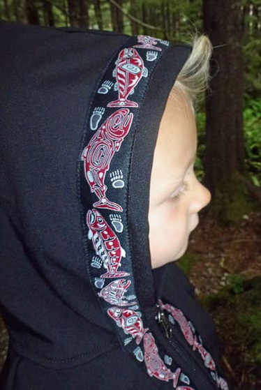 BEACHBERRY JACKET / (Softshell)  / Black, / Salmon-Red (trim)