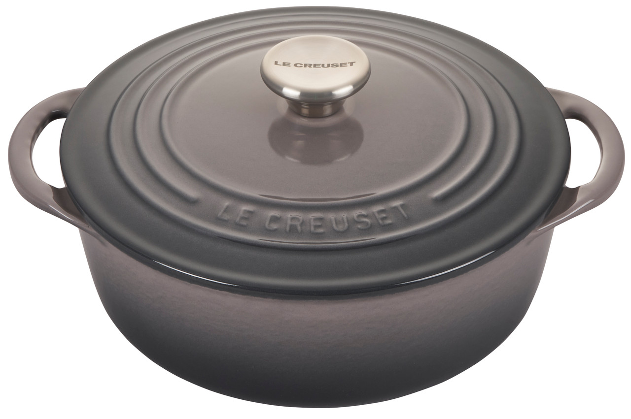 Le Creuset Signature Enameled Cast Iron Round Oven