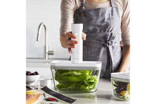 Zwilling Fresh and Save Vacuum Sealer Set - Glass Version Zwilling Fresh and Save Vacuum Sealer Set - Glass Version