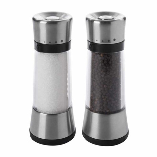 OXO Good Grips Adjustable Shaker - 8 oz & Good Grips Chef's Squeeze Bottle  Set