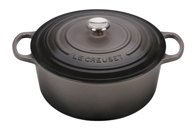 Le Creuset Cookware Set - 16 Piece Oyster