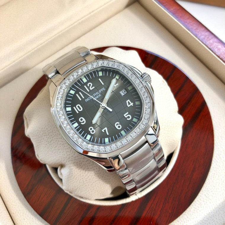 Buy Super clone replica iced out Patek Philippe AQUANAUT series moissanite vvs diamond Geneve silver watch from the best trusted, fake clone swiss designer brand watch website